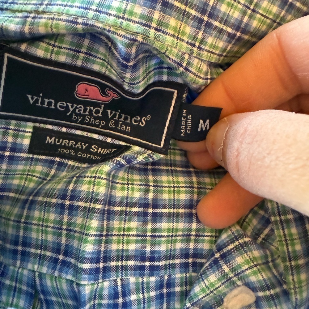 Vineyard Vines Murray Shirt green and blue plaid size medium excellent condition - Picture 8 of 8